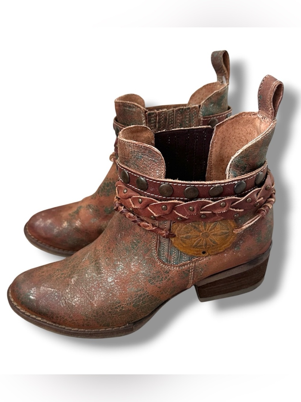 NWOT Circle G By Corral Brown Harness & Studs Booties Women’s Size 7.5 Western